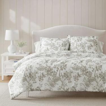 Imagem de Martha Stewart - Conjunto de edredom Queen, frente de cetim suave com brilho sutil e reverso de percal de algodão leve, conjunto de cama de 3 peças com fronhas combinando (cinza muito floral)