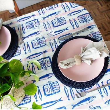 Imagem de Toalha de Mesa Maré de Sorte - Sardinhas Retrô (4 lugares) 1,4m x 1,4m