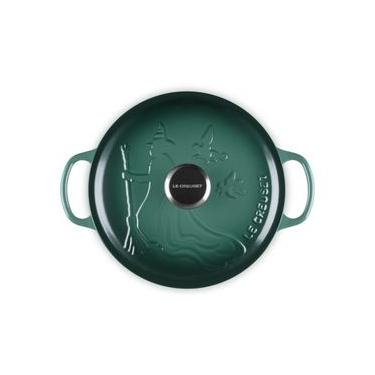 Imagem de PANELA REDONDA LE CREUSET WICKED COLLECTION 24CM ELPHABA VERDE ARTICHAUT 21802247950464 Verde