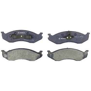 Imagem de BOSCH BP477 QuietCast Premium Conjunto de pastilhas de freio a disco semimetálico - Compatível com Jeep Cherokee, Comanche, Grand Cherokee, Grand Wagoneer, TJ, Wagoneer, Wrangler; FRENTE
