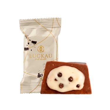 Imagem de Bombom Luckau Chocolate ao Leite com Cookie and Cream Zero Açúcar, Glúten e Lactose 16,5g 1 Unidade