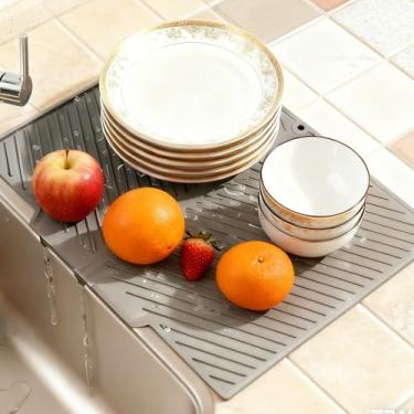 Imagem de Tapete de secagem de pratos de silicone para balcão - balcão de cozinha de ralo de louça, tapete de drenagem de sulcos profundos multifuncional, fácil de limpar