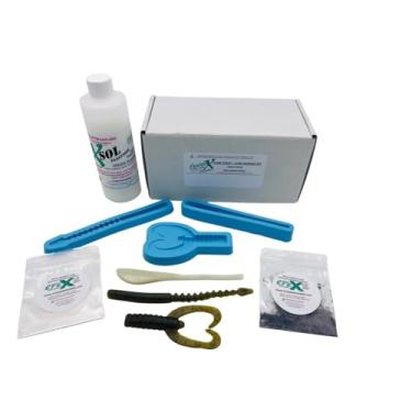 Imagem de FusionX Fishing Jump Start Simply Bass Kit de fabricação de iscas de plástico macio – 3 moldes, resina de 236 ml, mistura de pigmentos EfeX de 2 cores – DragonX Worm, Slim Twitchy Stick Jerk, Swimmy