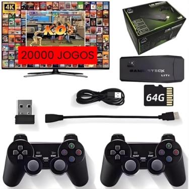 Imagem de Video Game Retrô Game Stick Lite 4K HDMI 64GB com 20.000 Jogos Clássicos + 2 Controles Sem Fio 2.4GHz – Plug & Play, Alta Definição, Gráficos Vibrantes e Diversão para Toda Família