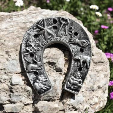 Imagem de Amuleto De Parede Ferradura Da Sorte Cor Prateada - Decore Casa