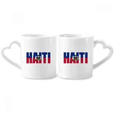 Imagem de Conjunto de canecas de porcelana para casal, bandeira do país do Haiti com coração de cerâmica
