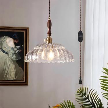Imagem de Esther life Luz pendente plugue, vidro transparente recortado com cabo de madeira, acabamento em latão dourado, polia ajustável, regulável, lâmpada suspensa vintage para quarto, sala de estar, cozinha