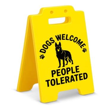 Imagem de Presentes engraçados para amantes de cães, placa de decoração de mesa para cães bem-vindos pessoas toleradas placa humorística para amantes de cães, donos de animais de estimação, decoração de casa