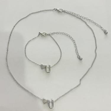 Imagem de Colar com pingente, inicial 109, conjunto de pulseiras de prata banhado a prata com pingente de coração com inicial de coração e pulseiras, presentes de aniversário de aniversário para mulheres, mãe e