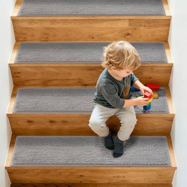Imagem de SHIEN Escadas antiderrapantes para degraus de madeira, tapetes de escada extra grossos de 20 x 76 cm (13 mm), bordas costuradas com precisão e sem necessidade de corte, tapetes de poliéster