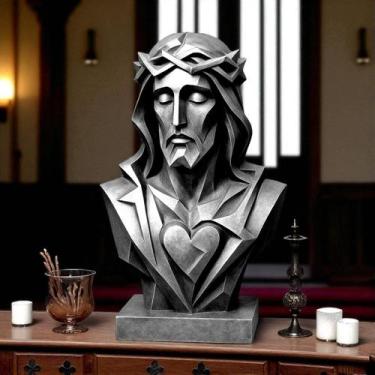 Imagem de Escultura "Coração do Salvado " - Representa jesus com seu coração sag