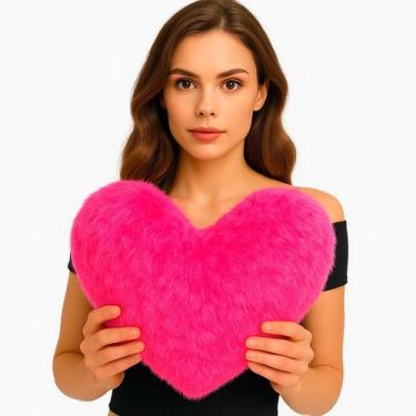 Imagem de Almofada de Coração Pelúcia Pelo Curto Pink Para Decoração  Novadecora