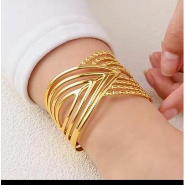 Imagem de Pulseira Feminina 18K Ouro Banhado Ajustável  Design Elegante e Modern