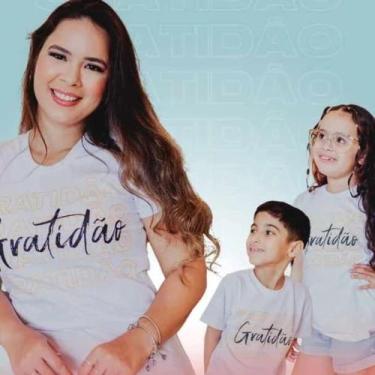 Imagem de 3 Camisetas com frase Gratidão, Mãe e filhos - Presente de Deus