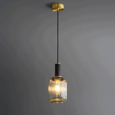 Imagem de YQSLQZZ Luminária pendente Kitchen Island, lustre de vidro vintage para iluminação de cabeceira, pia de sala de jantar sobre luzes decorativas de teto de latão, altura ajustável