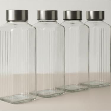 Imagem de Kit 4 Garrafas de Vidro Quadrada 1 Litro Premium com Tampa Hermética para Conservação de Suco Água Chá e Leite (Listrada)