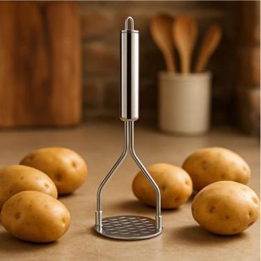 Imagem de Amassador batatas legumes feijao em aco inox resistente cabo reforcado