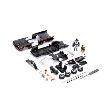 Imagem de KIT EM METAL PARA MONTAR BATMAN 1966 COM BONECO 1/24