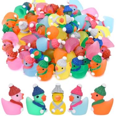 Imagem de GGSTDDUP 50 peças de mini patos de resina de inverno, bonecos luminosos de patos minúsculos com chapéus e cachecol, estatuetas de pato em miniatura que brilham no escuro para festas, lembrancinhas de
