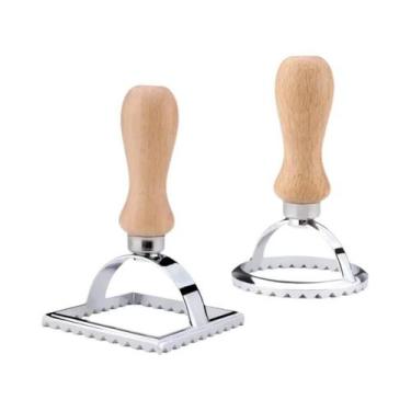 Imagem de Cortador De Ravioli Com Cabo De Madeira Para Massas, Bolinhos, Lasanha