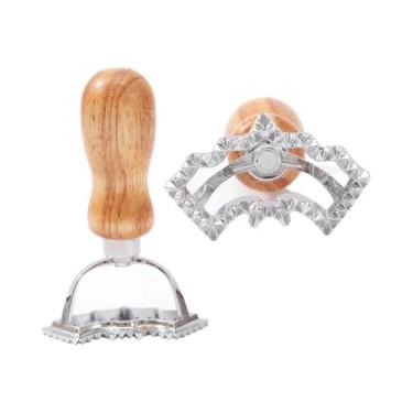 Imagem de Cortador De Ravioli Com Cabo De Madeira Para Massas, Bolinhos, Lasanha