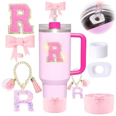 Imagem de 6 peças de acessórios rosa para copo Stanley, decorações para copo de 30/1,134 g com alça, inclui tampa e bota de cobertura de palha de laço, pingente de iniciais, adesivo de letra, tampa à prova de