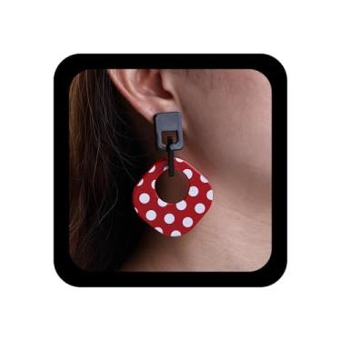 Imagem de Ximdble Brincos vintage grandes de acrílico quadrado boho branco de bolinhas brincos quadrados de bolinhas brincos de acrílico Statemrnt resina pingente para mulheres