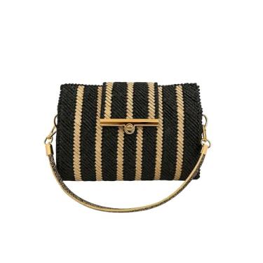 Imagem de Bolsa Carmem de Crochê em Fio Náutico Preto e Dourado, Alça em Couro Sintético, Forro com Bolso Interno, Bolsa Feminina Artesanal 25x18x6.5 cm