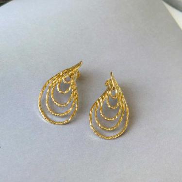Imagem de Brinco hera banhado em ouro 18k - Casllu Semijoias
