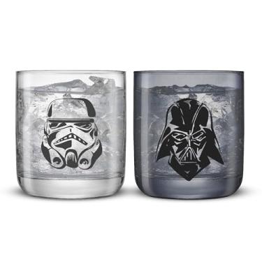 Imagem de JoyJolt Copos curtos monocromáticos Star Wars Dark Side, conjunto de copos de vidro de 300 ml, Darth Vader e Stormtrooper, conjunto de 2 copos de cozinha Star Wars, presentes para homens, mulheres e