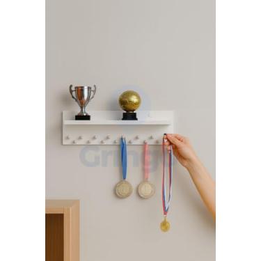 Imagem de Porta Medalhas com Prateleira MDF - com kit fixação. (branco)
