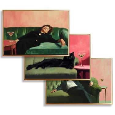 Imagem de 3 peças de arte de parede vintage mulher homem e gato preto tons suaves mulher descolada no sofá com imagens de martini decoração de parede eclético coquetel pôsteres modernos bar carrinho pinturas
