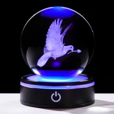 Imagem de YWHL Estatueta de pomba da paz 3D bola de cristal com base de luz colorida, presentes de pombo para mulheres e homens, melhores amigos amantes no aniversário de Natal, esfera de estátua de pombo de