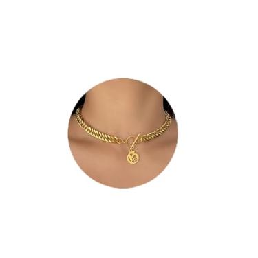 Imagem de ADEMISHIA Colar feminino com inicial inglesa antiga em ouro 18 K, delicado pingente A-Z com corrente cubana de aço inoxidável, gargantilha grossa, colar gargantilha para presente de Halloween e Natal