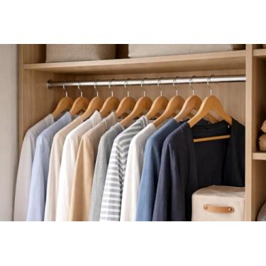 Imagem de Cabides de Madeira para terno Pacote com 5 com barra antiderrapante e entalhes cortados Gancho Cromado Giratório de 360 graus Cabides de madeira com acabamento