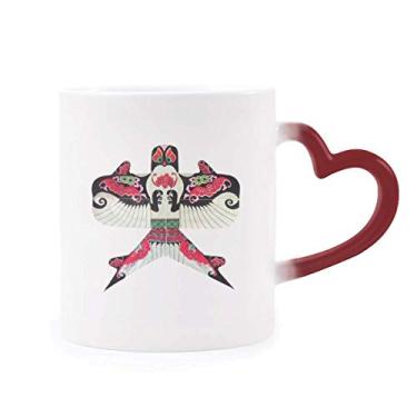 Imagem de Caneca Kite tradicional chinesa com padrão de cultura sensível ao calor Caneca vermelha que muda de cor