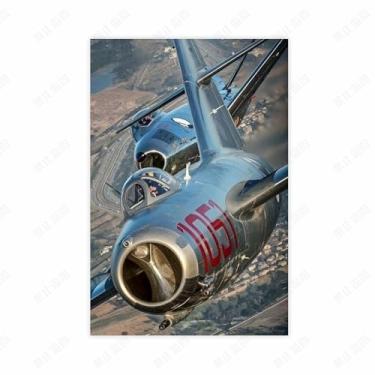 Imagem de RIUFIN Pôster vintage de aeronave militar da Segunda Guerra Mundial MIG-15 Fighter 24L x 16W Imagem de aeronave de caça a jato para quarto de menino grande decoração de casa pôsteres de arte de parede