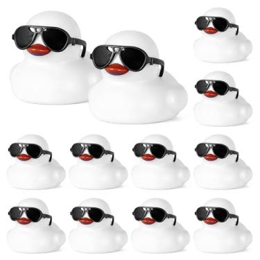 Imagem de BOZILY 12 peças de patos de borracha branca com óculos de sol, mini patos de borracha a granel, acessórios engraçados para carro, decoração de casa (patos brancos, 12 óculos, 12 adesivos grandes)