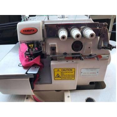 Imagem de Máquina de Costura Industrial Overlock c/ Embutidor - Yamata, FY33BK