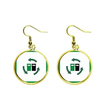 Imagem de Brinco de gota dourada com ícone de circulação de recursos, joia feminina