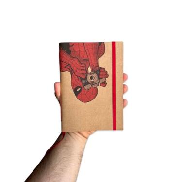 Imagem de Sketchbook Caderno Homem Aranha Spider Man Máquina Fotográfica com Elástico e Marca Página Aquarela (G (14x20cm), Branco 240g 60 Páginas)