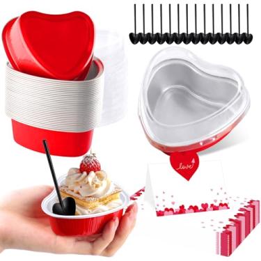 Imagem de 30 conjuntos de formas de bolo em forma de coração com tampas, mini formas de bolo de coração de folha de alumínio com ranhura para cartão de colher, cartões de mesa, cartões descartáveis, recipientes