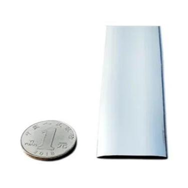 Imagem de Moldura De PVC Macio Cromado Prata Para Carroceria De Caminhões E Carr