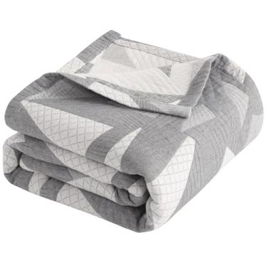 Imagem de NTBAY 3 camadas de musselina de algodão 106 x 92 cobertor para cama king, colcha de fio térmico super macio respirável para adultos, cobertor leve perfeito para sofá, cama todas as estações, triângulo