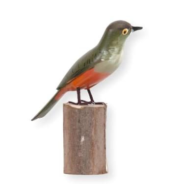 Imagem de Artesanato Vale do Paraiba Sabiá Laranjeira em Madeira Recuperada, Verde e Laranja, Escultura Decorativa com Base Natural, 19cm Altura, Acabamento em Látex e Cera de Abelha