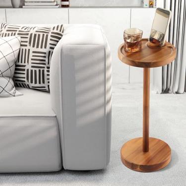 Imagem de Mesa lateral de pedestal, mesa de bebida de acácia com base pesada, pequena mesa lateral redonda para espaços pequenos com suporte de telefone giratório 360, mesa de canto com pedestal de martini e