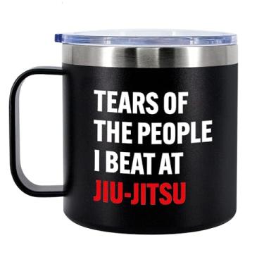 Imagem de Panvola Tears Of The People I Beat Jiu-Jitsu Gift For Jiujitsu Coach Player Caneca de café isolada com alça e tampa 400 ml preta
