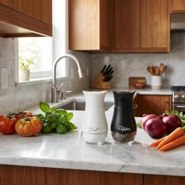 Imagem de Conjunto de saleiro e pimenteiro preto, recipientes de sal e pimenta de aço inoxidável de 118 ml com fundo de vidro para cozinha e churrasco