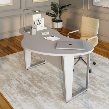 Imagem de Mesa Escrivaninha Orgânica Linear 173cmx94cm Pés Metal para Escritório Home Office F5 Corporate Cinza