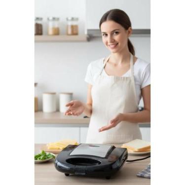Imagem de Sanduicheira Grill Inox 750W 127V - Café Rápido e Delicioso - Congratu